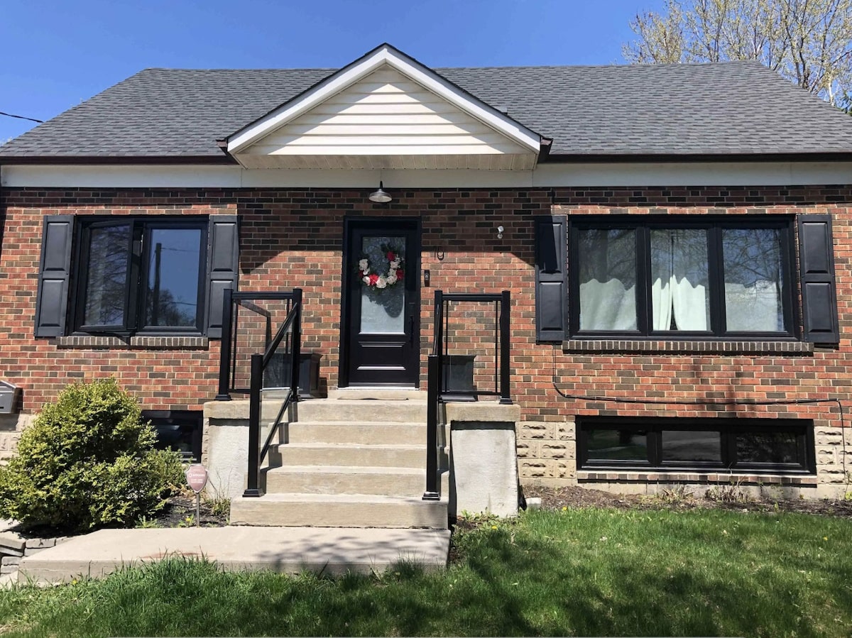 Expert window and door installation by Vinyl Light Windows & Doors Vinyl Light Windows & Doors professional installation