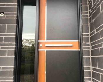 Contempopary Fiberglass Door 071920
