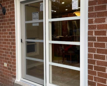 Siding-patio-door-with-thick-horizontal-grills_4697.jpg
