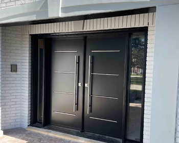 Modern-Double-Door-Black-Pull-Bars_0338.jpg