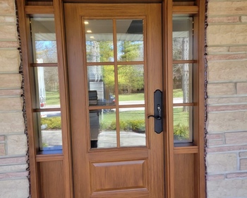 Fiberglass-door-with-sidelites-and-grills_8166.JPG