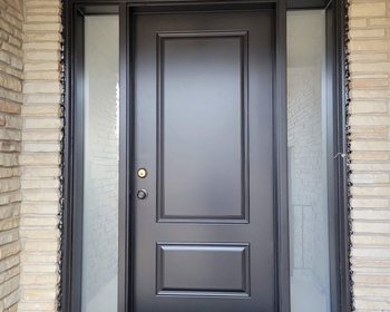 Front-Orleans-Black-door-with-2-sidelites_7514.JPG