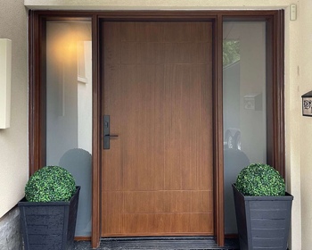 Beautiful-color-modern-fiberglass-door-with-sidelites.jpg