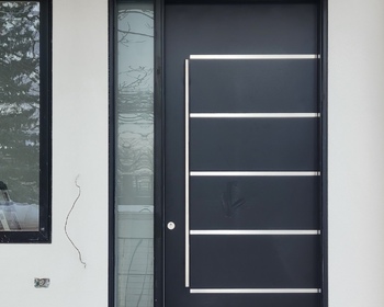 Steel-door-with-5-steel-lines.jpg