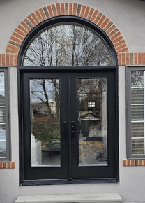French-black-door-with-arched-transom.JPG