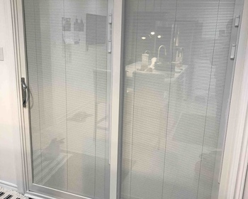 6' sliding door with blinds.jpg