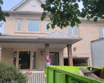 Beige windows replacement in Mississauga.jpg
