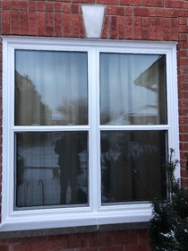 Single Hung + Single Hung combination outside view in Mississauga